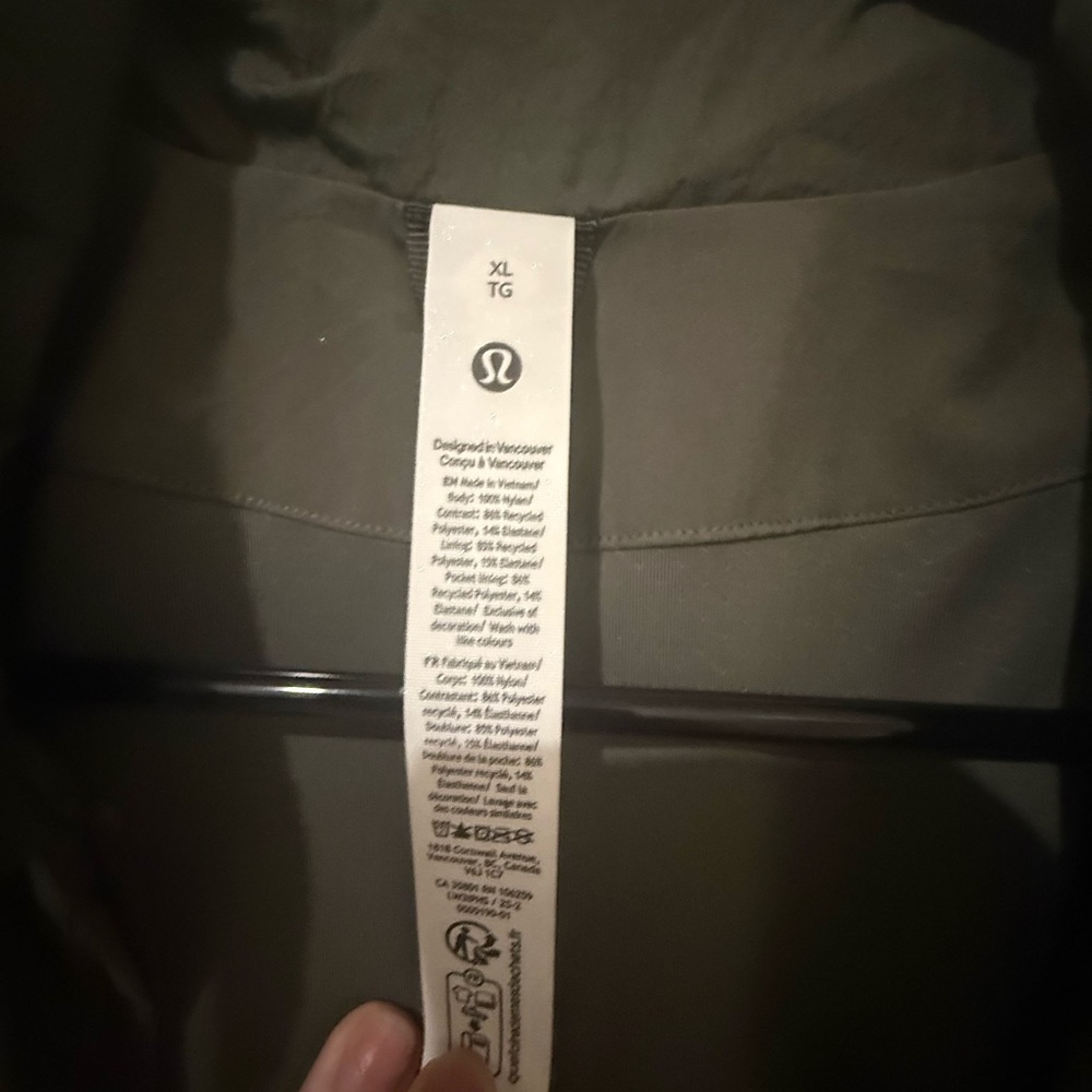 Lululemon Jacket - Picture 3 of 5